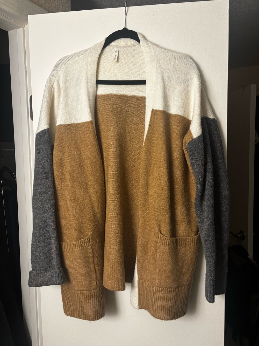 Wishlist Colorblock Open-Front Cardigan in Cream, Camel & Gray